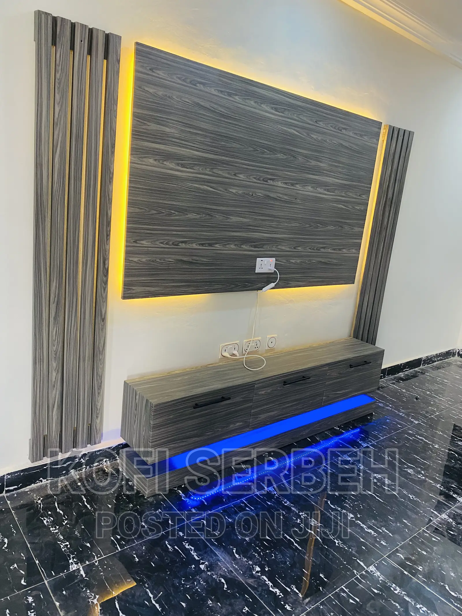 Led Tv Stand With Board N Panels