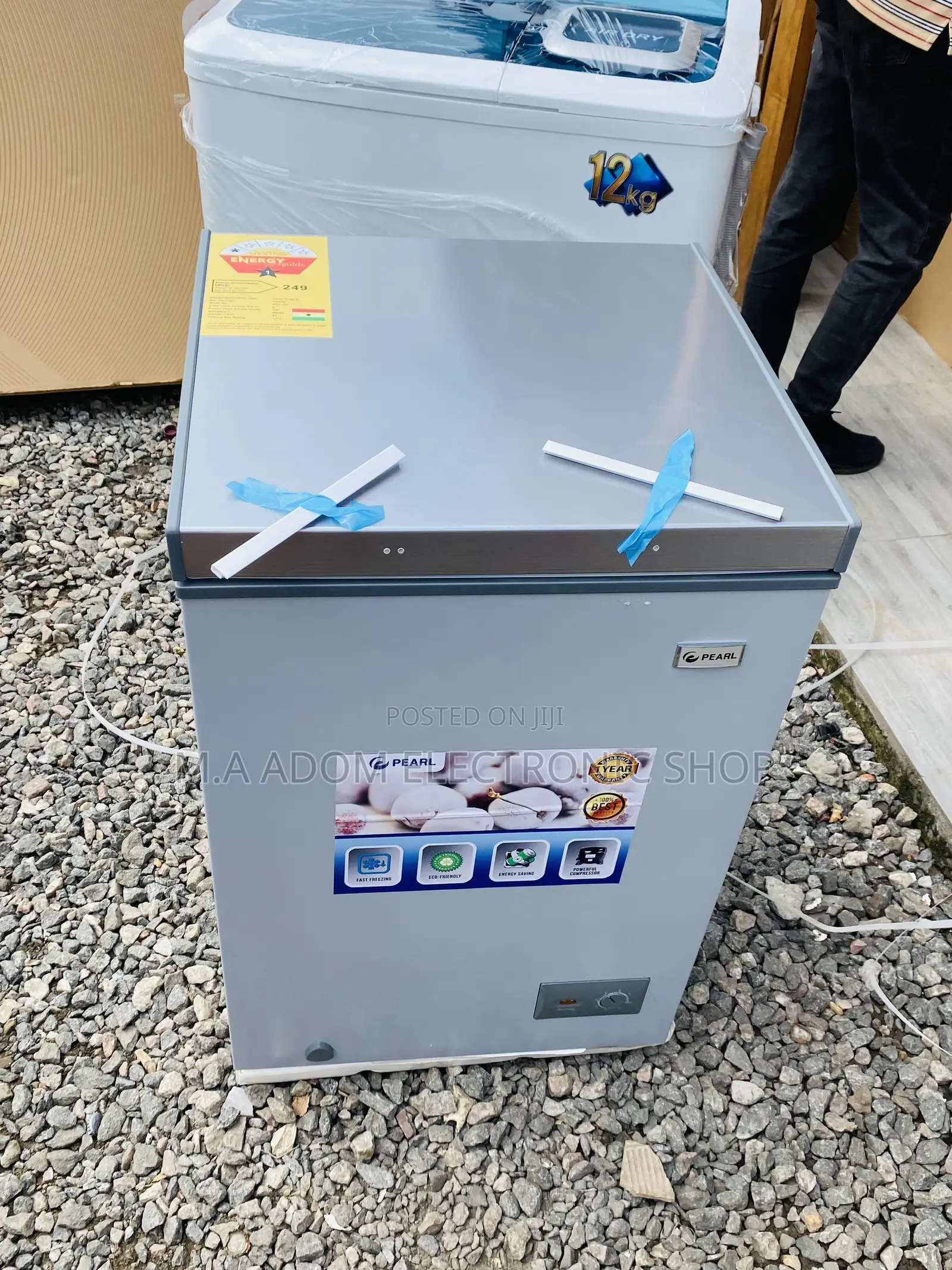 Pearl PCF-127ltr Single Door Chest Freezer(100ltr)