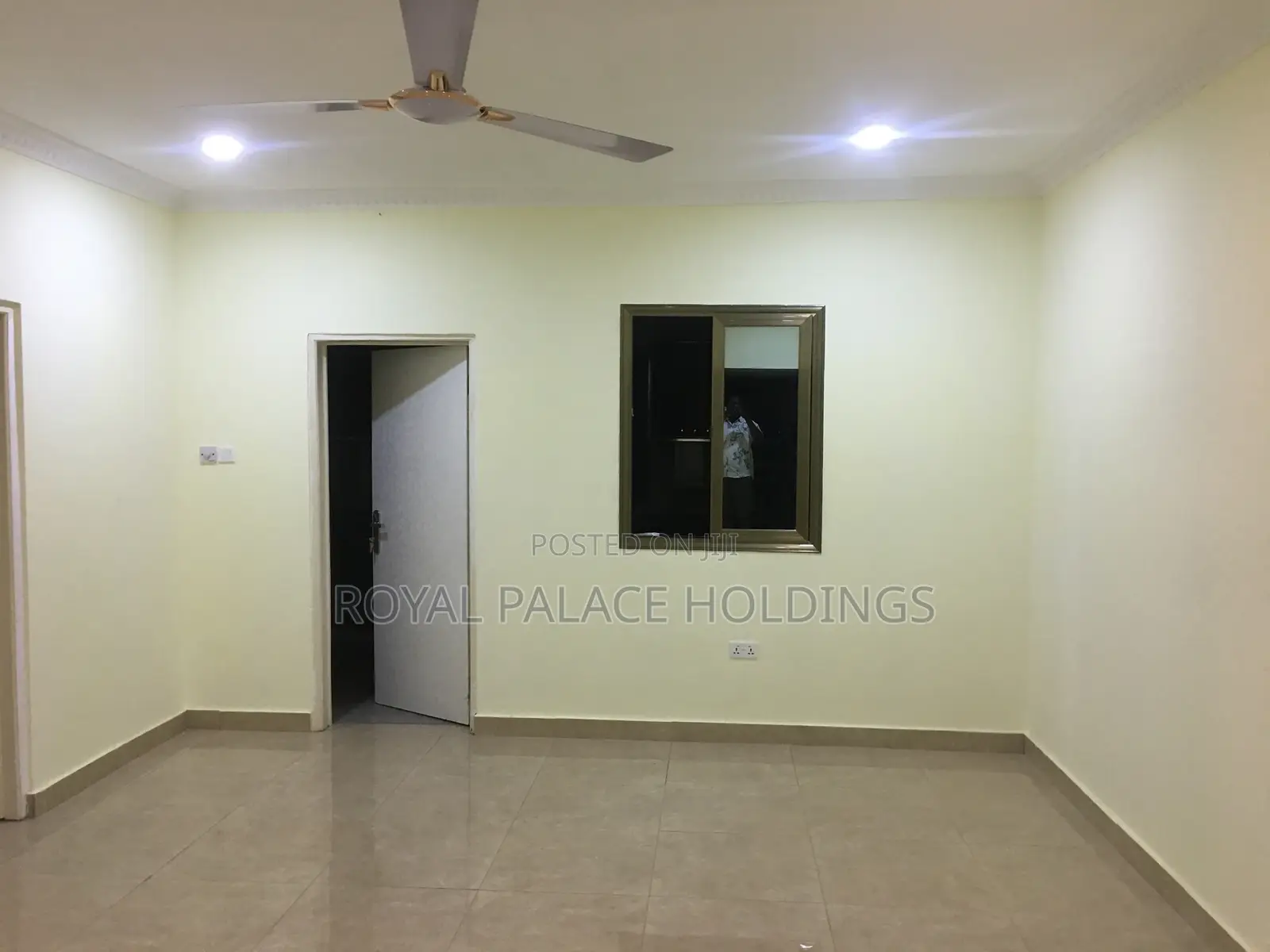 2bdrm Apartment in Close To American, East Legon for rent