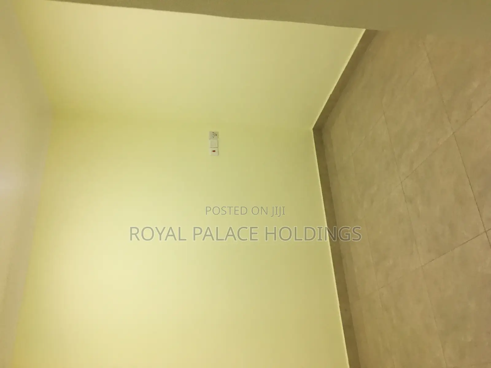 2bdrm Apartment in Close To American, East Legon for rent