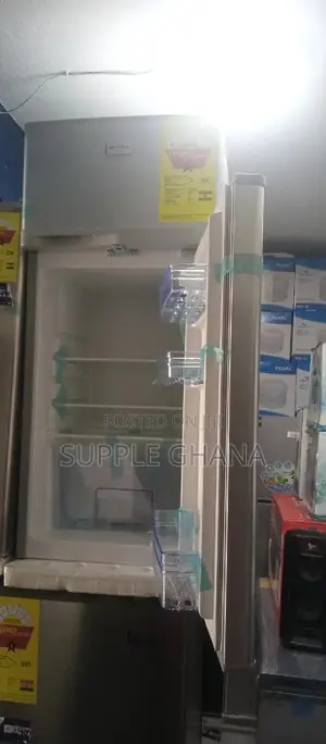 Quality Branf New Westpool Refrigerator