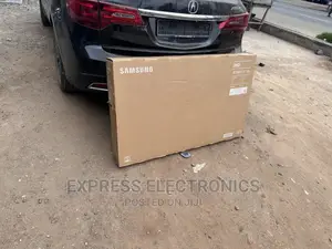 Immersive Yourself in Ultra HD Smart Samsung 55”Au7000 Tv