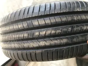 275/55r20 Brigdestone Tire