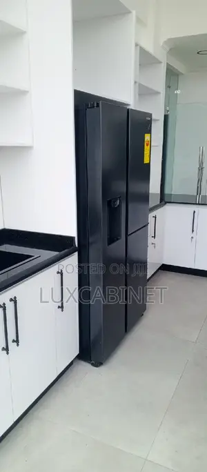 Modern Kitchen Cabinets