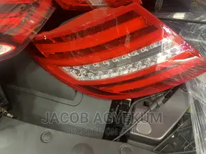 Mercedes Benz C300 Tail Light 2016