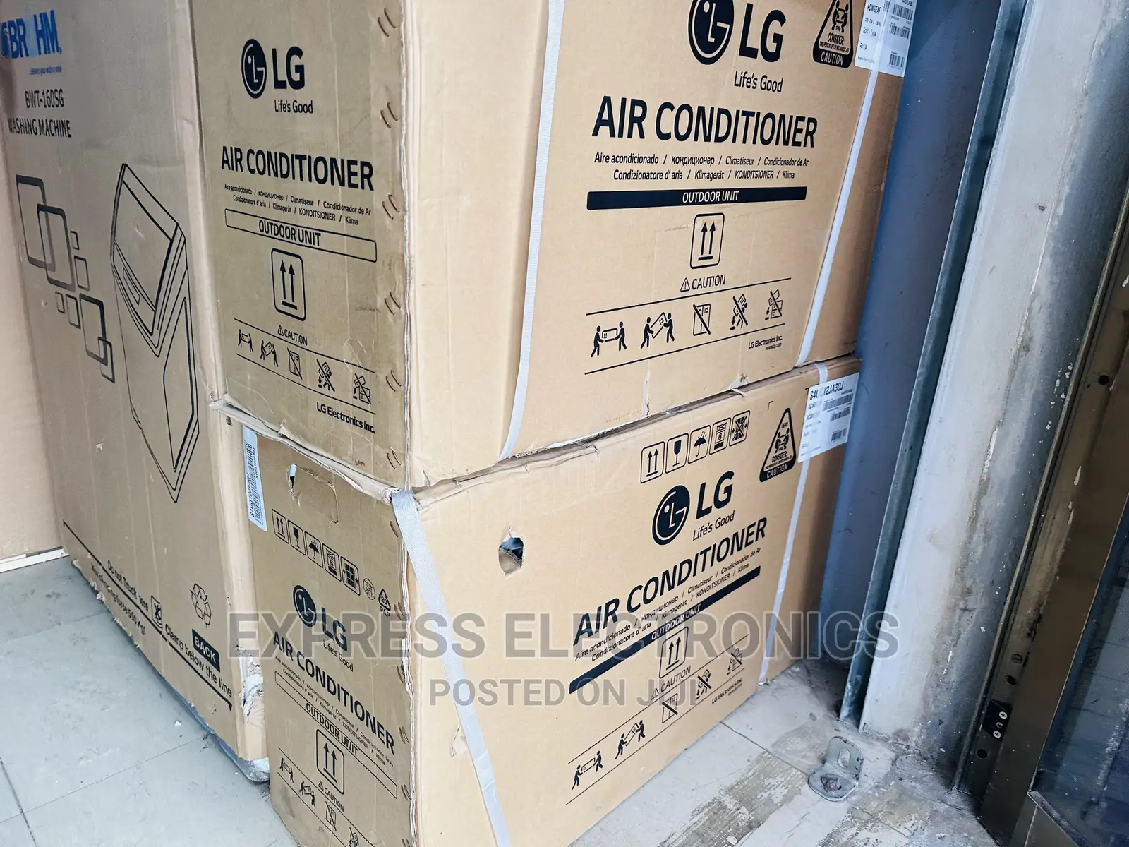 Powerful and Quite Cooling Split Smart Inverter S4-Q12ja3a3
