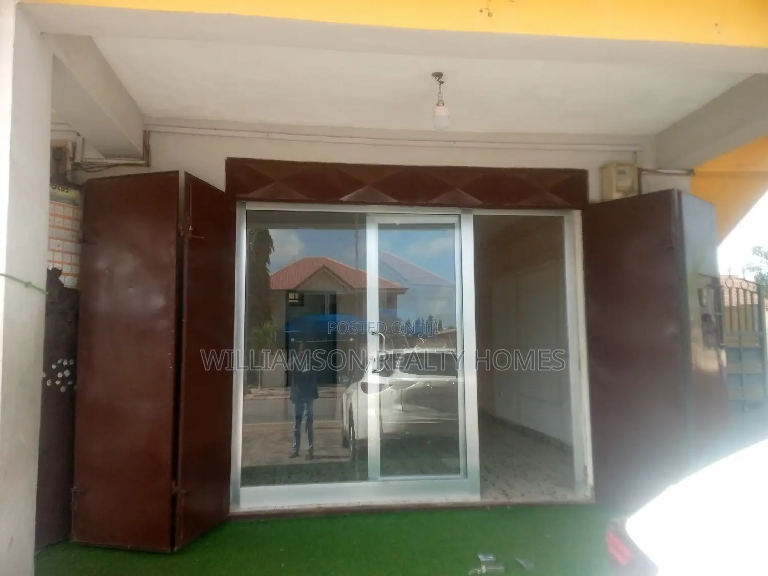 Ground Floor Shop/Store/Office Space/Warehouse 4rent,Spintex
