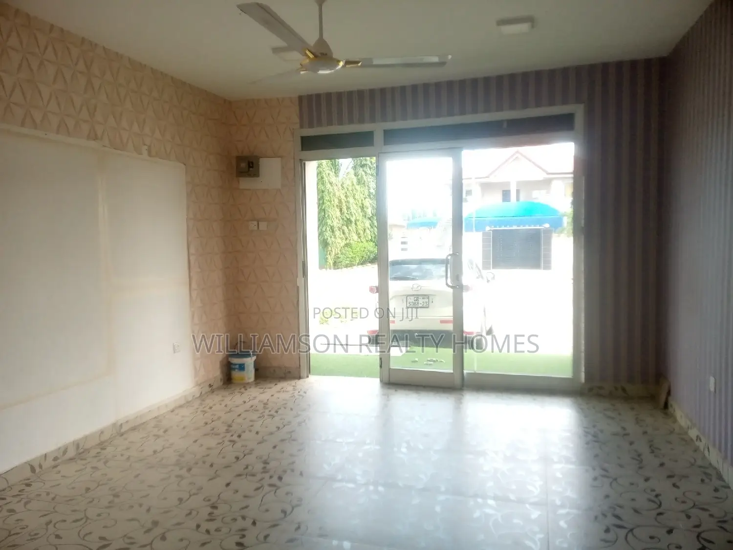 Ground Floor Shop/Store/Office Space/Warehouse 4rent,Spintex