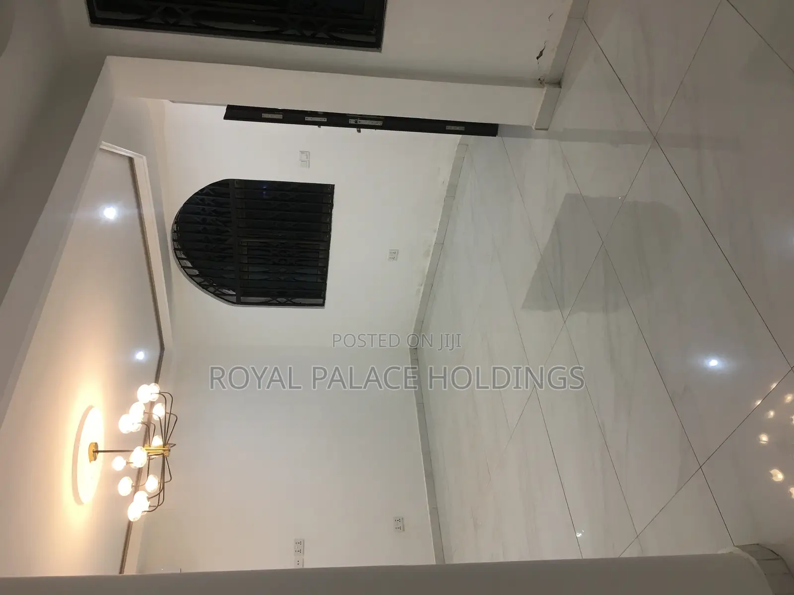 3bdrm Apartment in Close To American, East Legon for rent