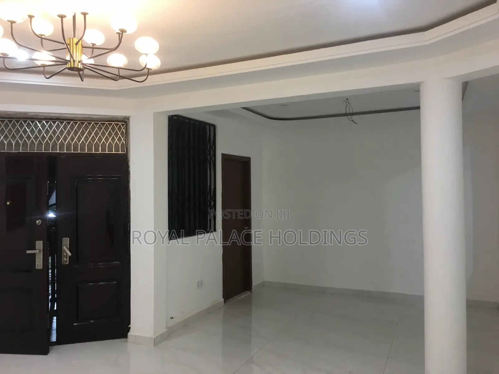 3bdrm Apartment in Close To American, East Legon for rent
