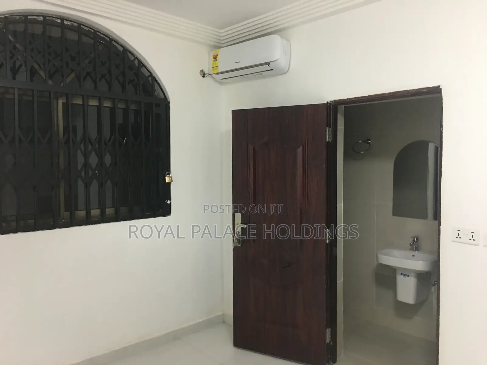 3bdrm Apartment in Close To American, East Legon for rent