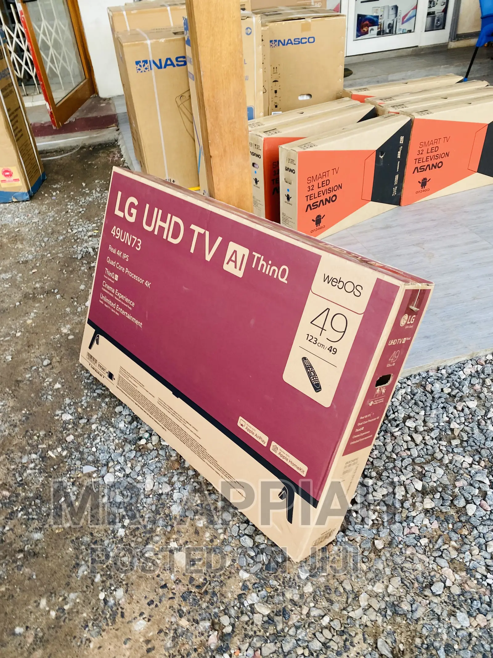 Immerse Yourself With LG 49un7340 49” Uhd LED Tv,Black.
