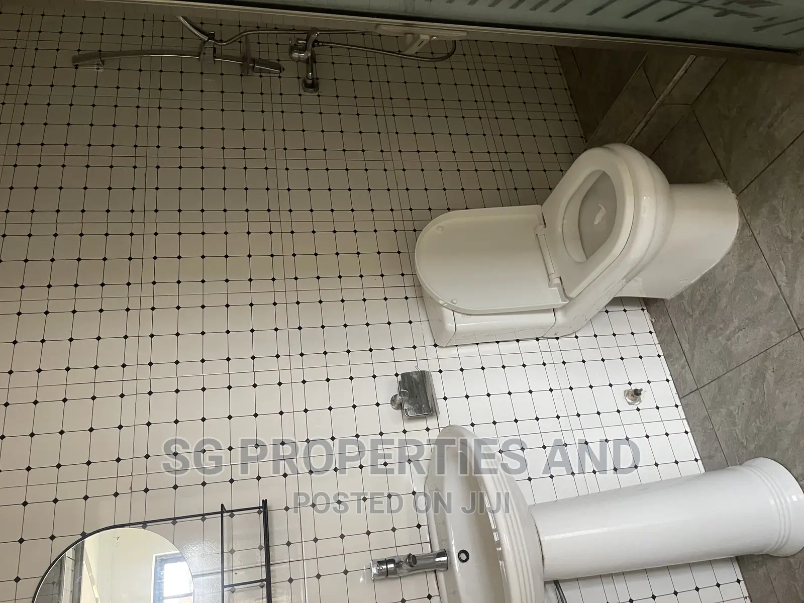 1bdrm Apartment in Ecobank, Spintex for rent