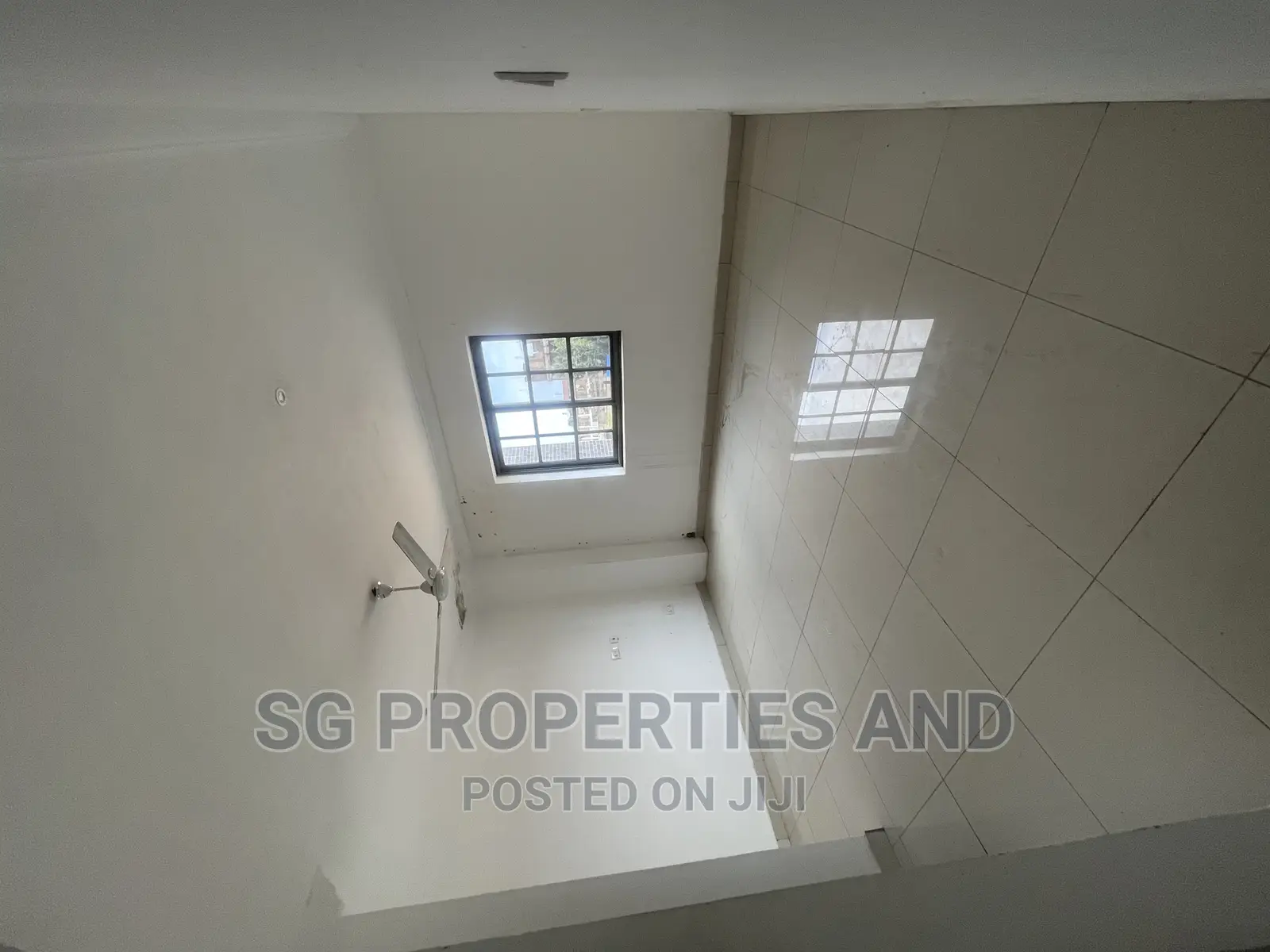 1bdrm Apartment in Ecobank, Spintex for rent