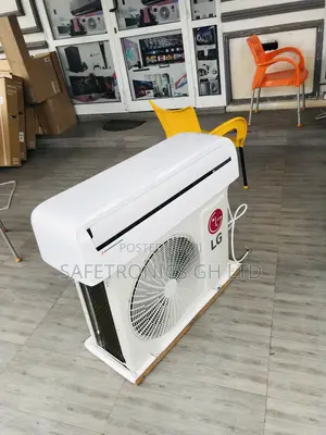 Best the Heat With R410 2.5hp LG Airconditioner White Gas