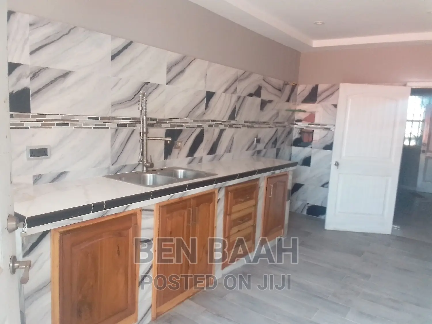 2bdrm Apartment in Ben Properties, Post Office Area for rent