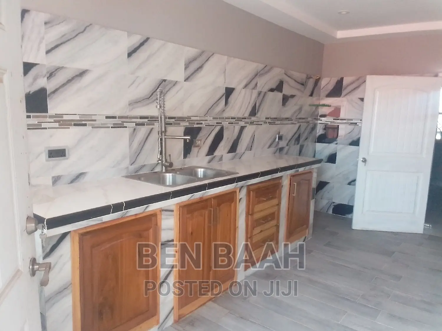 2bdrm Apartment in Ben Properties, Post Office Area for rent