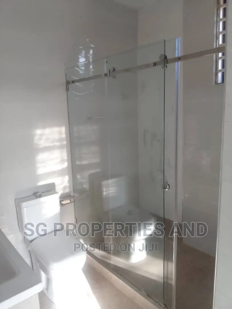 2bdrm Apartment in Lashibi, Spintex for rent