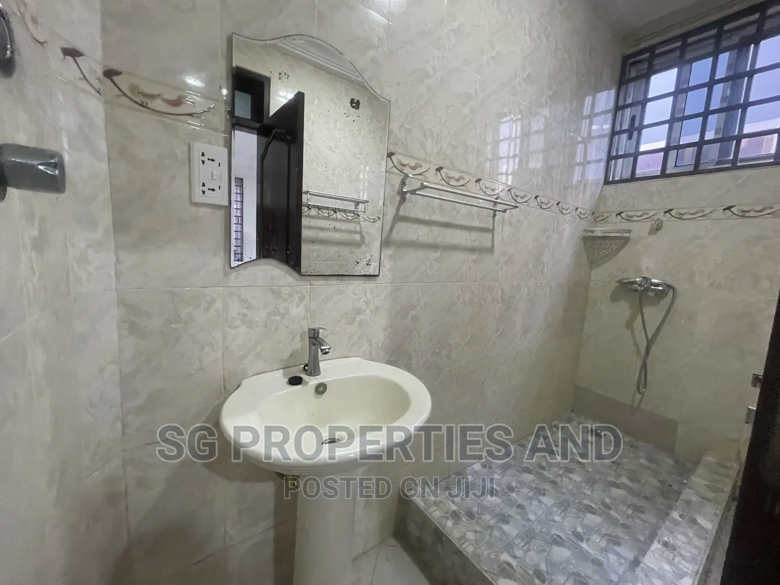 2bdrm Apartment in Lashibi, Spintex for rent