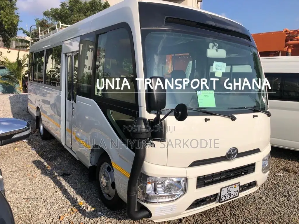 Coaster Buses for Airport Pickup