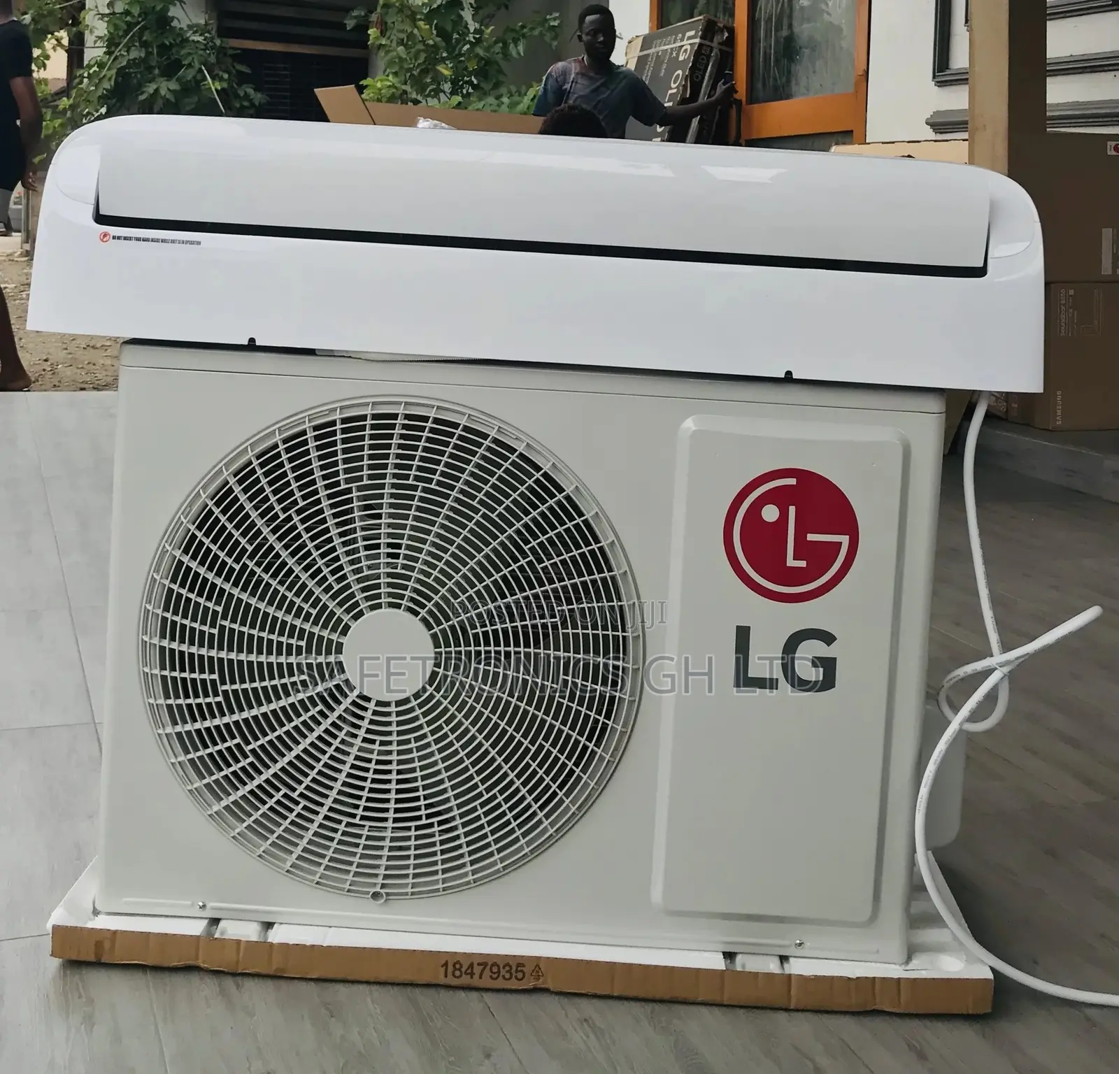 High Efficiency 2.5hp Split R410 Gas Airconditioner LG