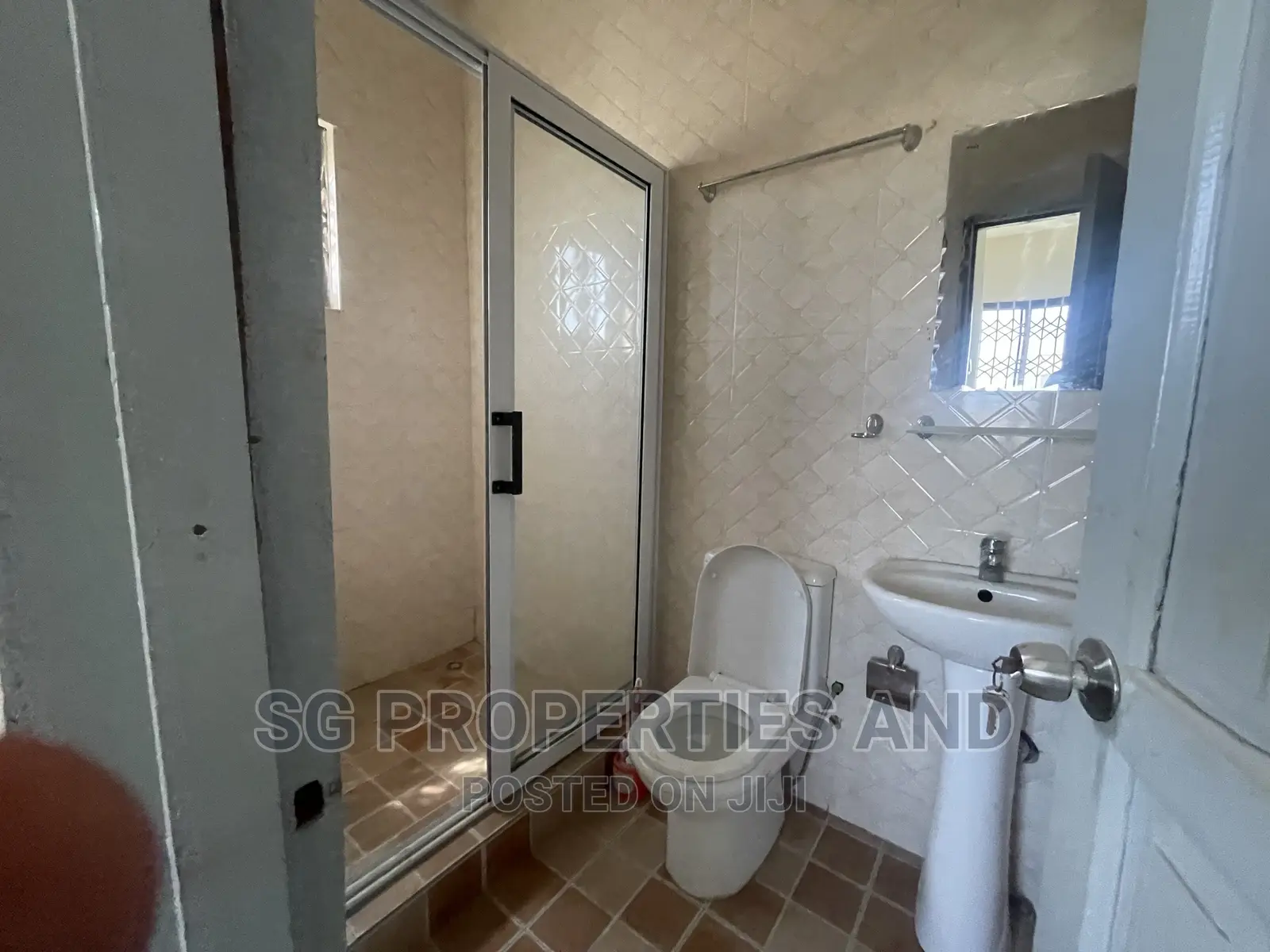 2bdrm Apartment in Lashibi, Spintex for rent