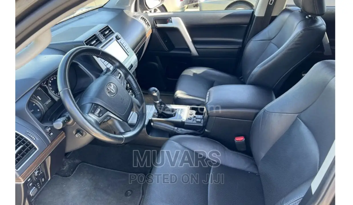 Rent a Car, Toyota Landcruiser for Hire
