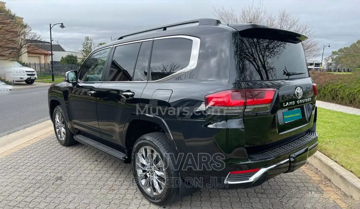 Rent a Car, Toyota Landcruiser for Hire