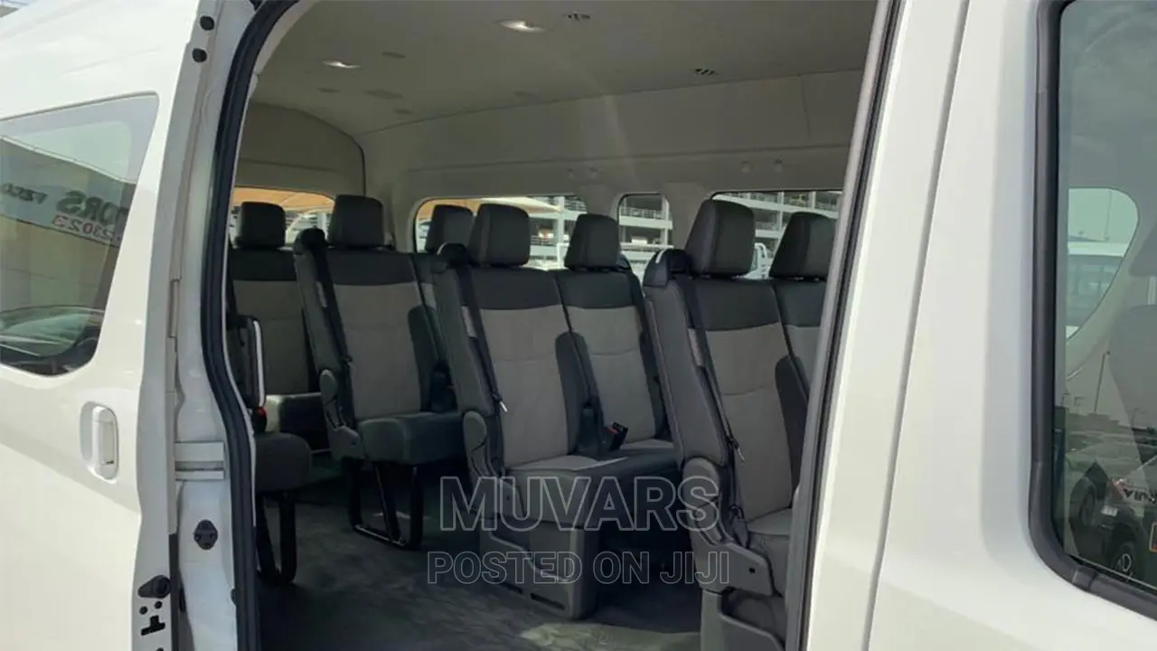 Car Rental in Ghana, Toyota Hiace -15 Seater Bus