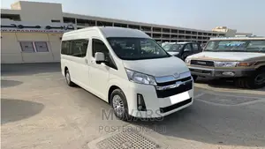 Car Rental in Ghana, Toyota Hiace -15 Seater Bus