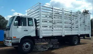 Rent a Cargo Truck for Logistics Moving, Cattle Cargo Truck