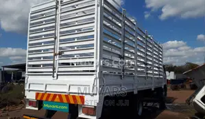 Rent a Cargo Truck for Logistics Moving, Cattle Cargo Truck
