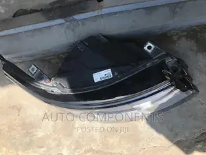 Range Rover ( Evoque) 2020 Head Light