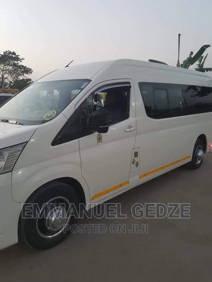 Mini Buses for Rent