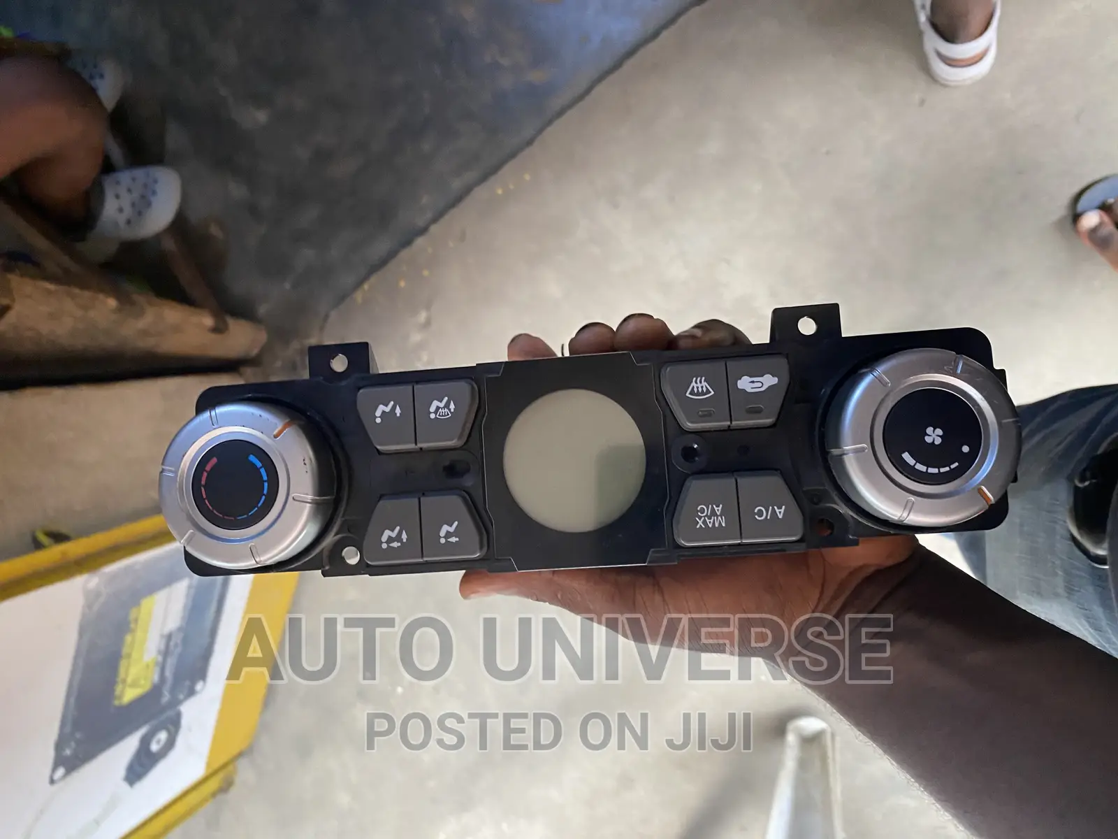Honda Ridgeline AC Switch Available