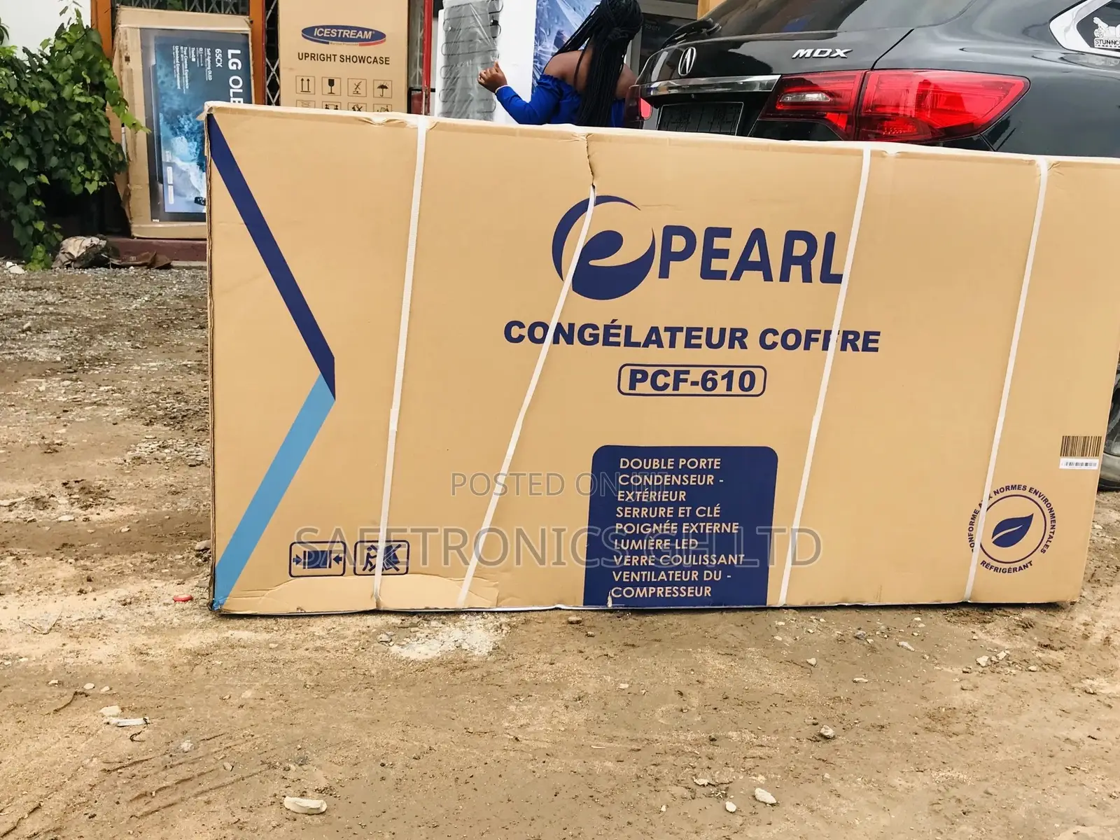 Adjustable Pearl 518 Liters PCF-610 Doubledoor Chestfreezer