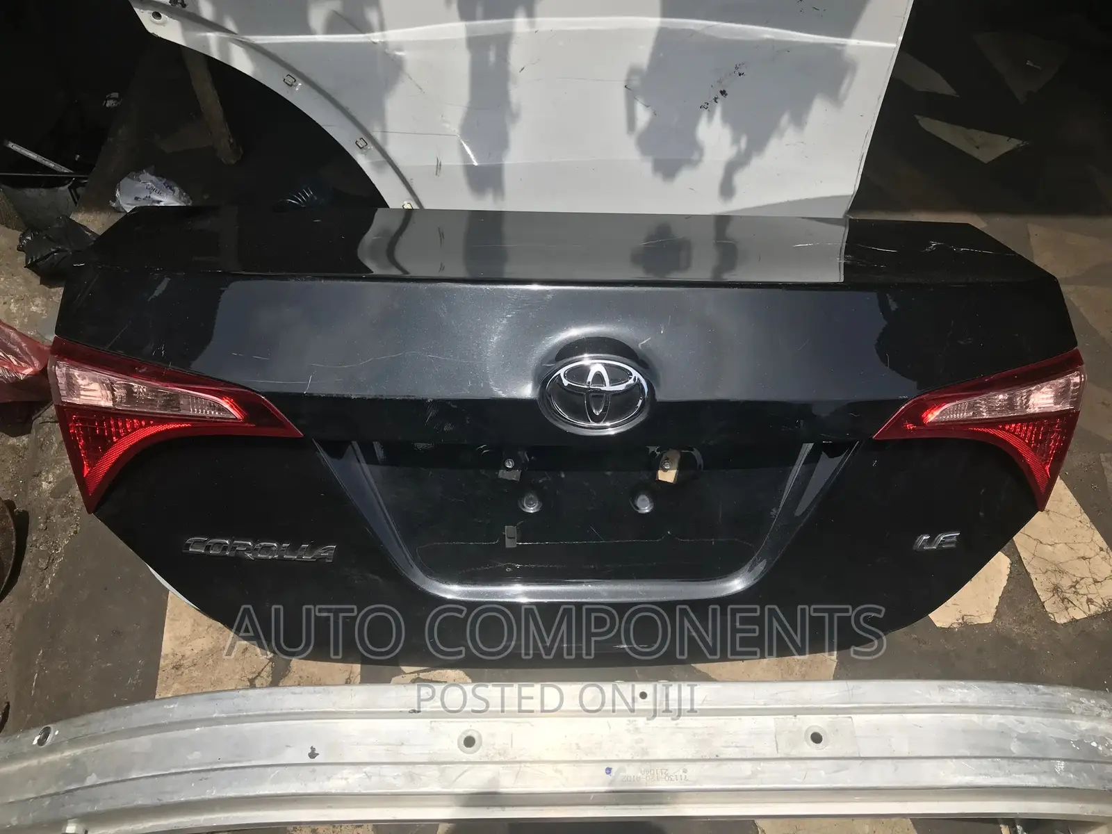 Toyota Corolla 2017 Tailgate