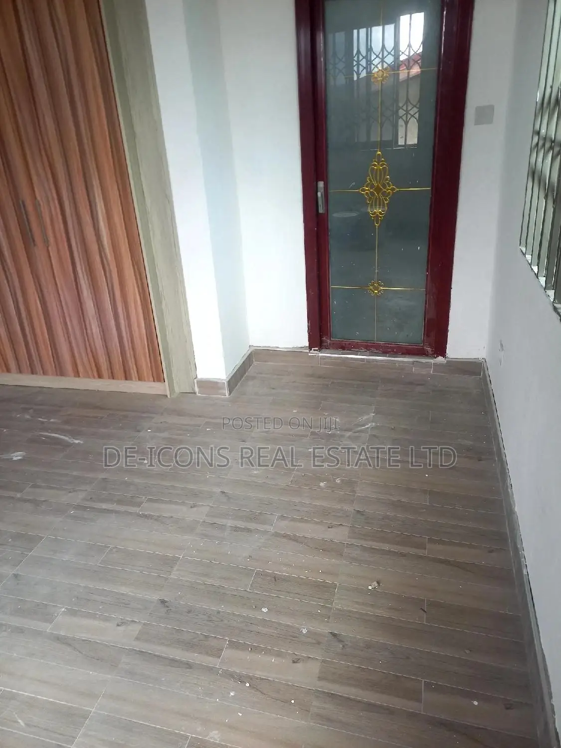 1bdrm Duplex in De-Icons Real Estate, Awutu Senya East Municipal