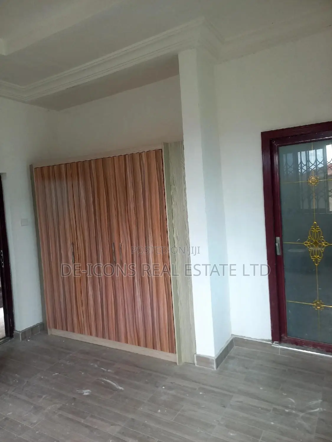 1bdrm Duplex in De-Icons Real Estate, Awutu Senya East Municipal