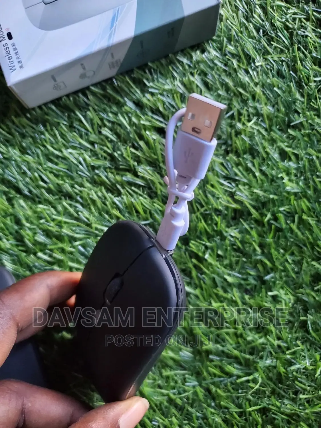 Chargeable and Bluetooth Cordless Mouse