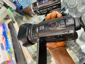 Affordable Canon 32gb Vixia Hf G20 Full HD Camcorder