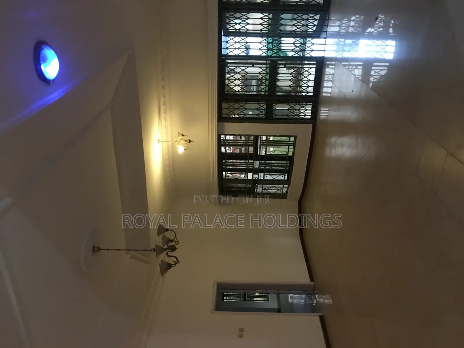 8bdrm Duplex in Close To American, East Legon for rent