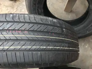 265/70r17 Brigdestone Tire