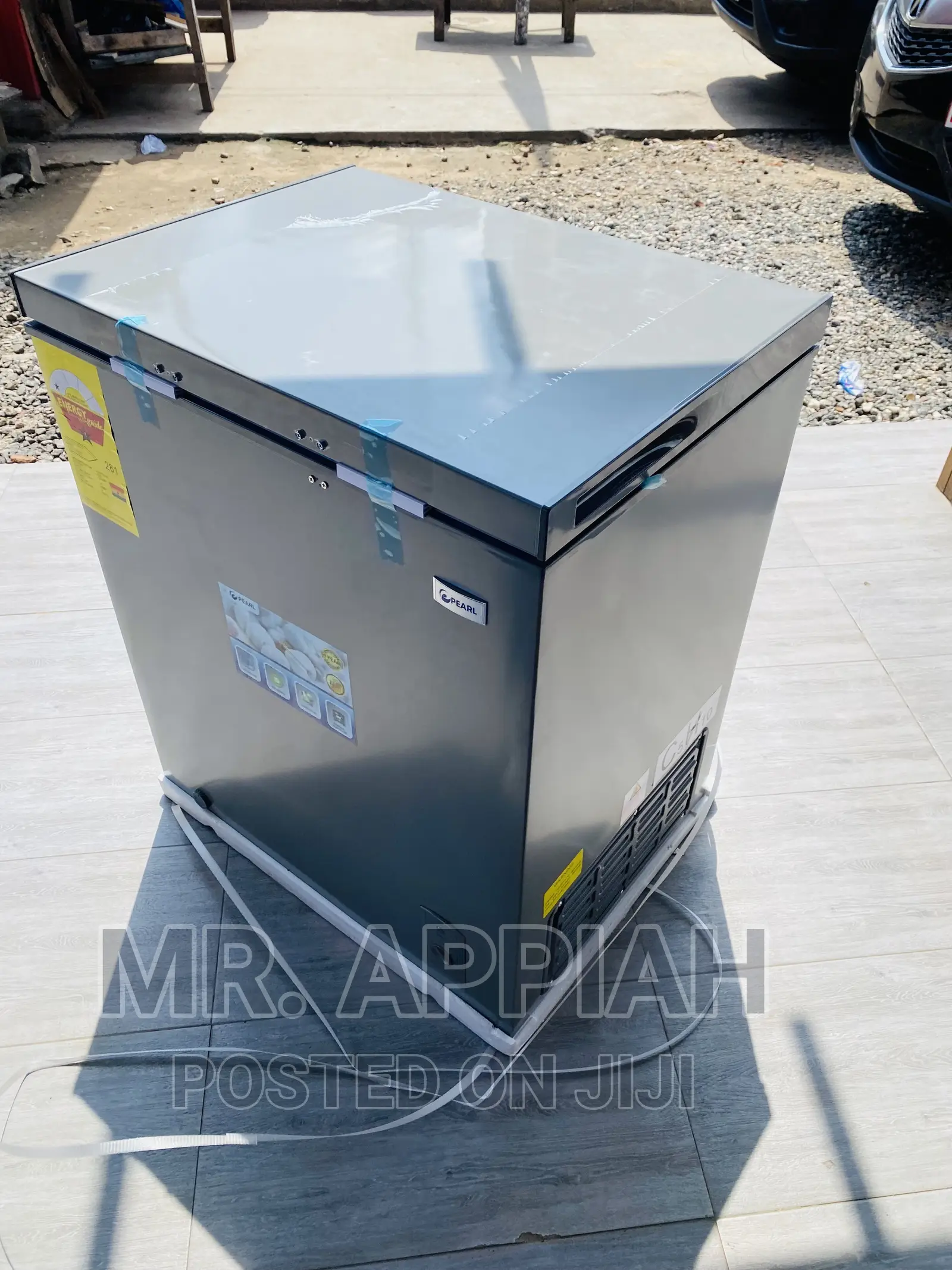 Efficient Pearl PCF-208 Single Door Chest Freezer(Gray).