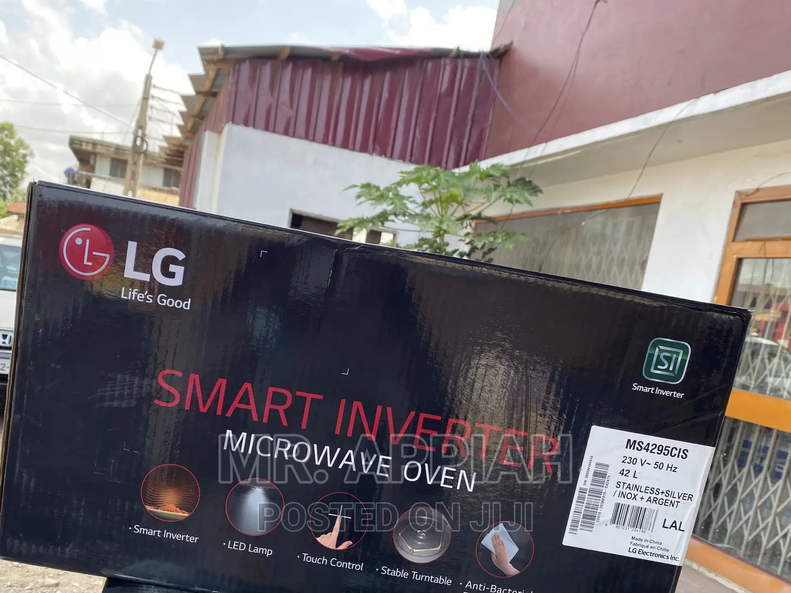 Brand  New LG Inverter Microwave Oven(MS2535GISW)Built In.