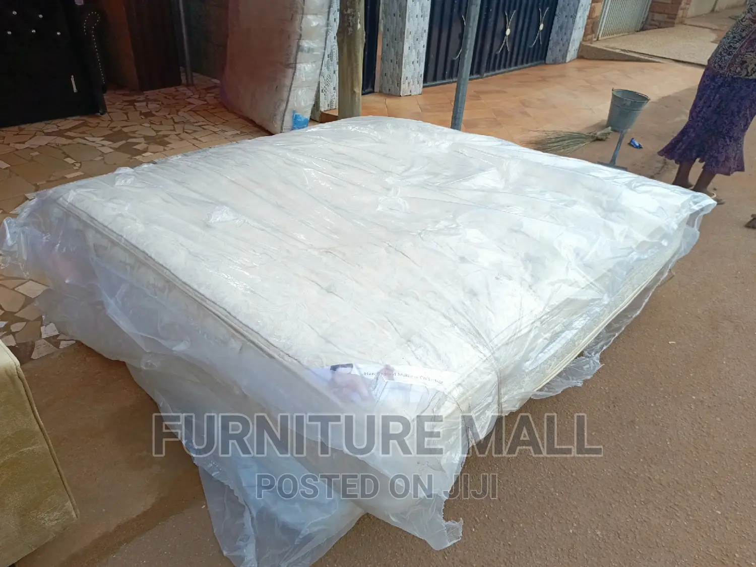 New King Size Mattress 75x80". 12 Inches. Free Delivery