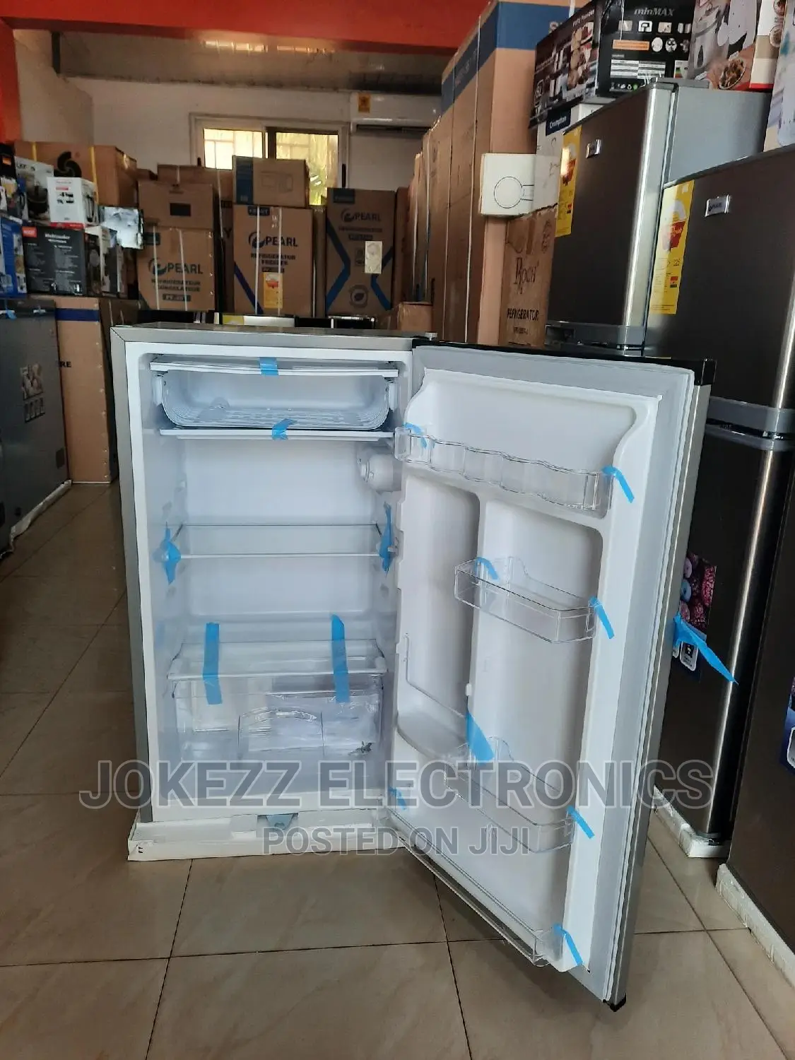 Pearl Fridge Table Fridge ( 90liters)