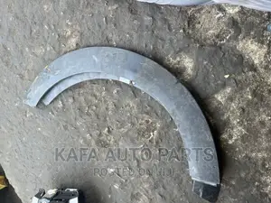 Hyundai Fender Mouldings Available