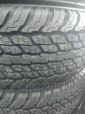 Yokohama 285/65r17