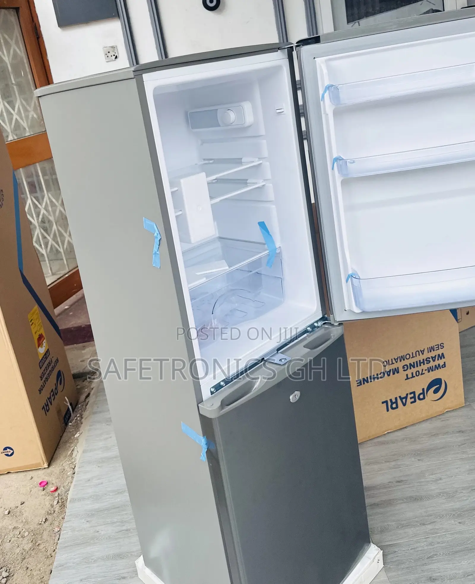  140 Liter Doubledoor Pearl Bottomfreezer Fridge Durable